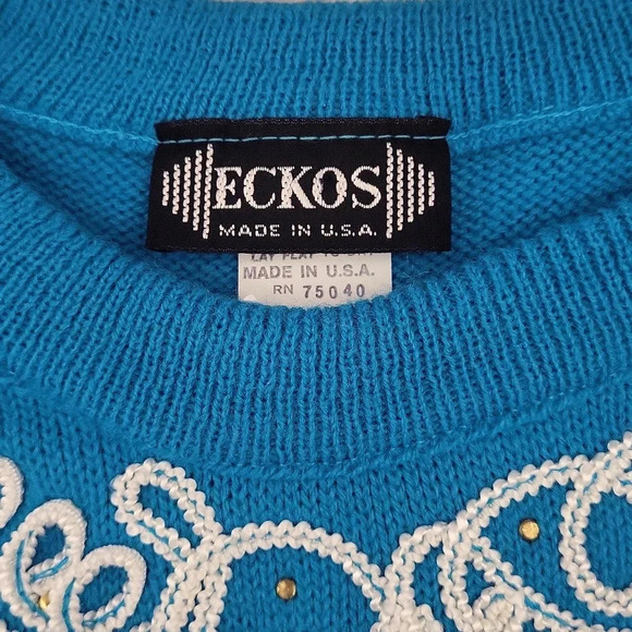 Eckos Blue White Embroidered Swirls Long Sleeve Crew Neck Sweater Womens Size 7 - Picture 3 of 6